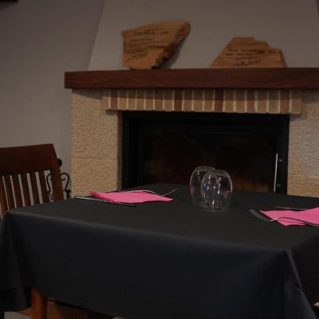 Hostal Restaurante Ibaisek Zudaire Bagian luar foto